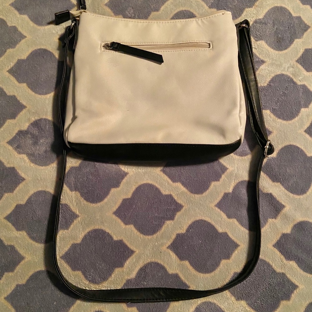 Handbag - Picture 2 of 5
